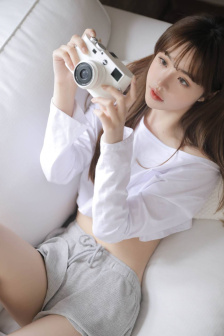 李佳佳高中生被肉日常小说